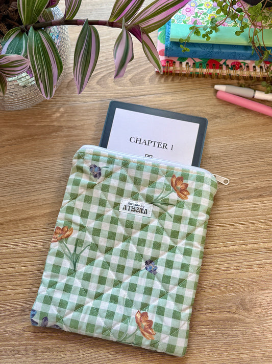 Floral Picnic Kindle Sleeve