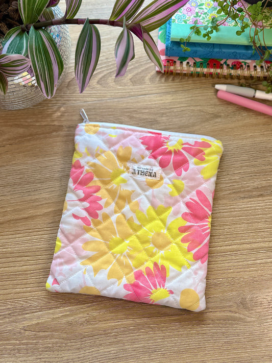 Retro Daisies Kindle Sleeve
