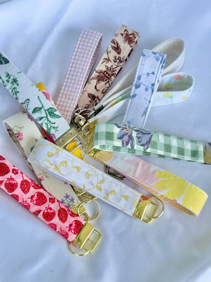 Vintage Florals Wristlet Keychain
